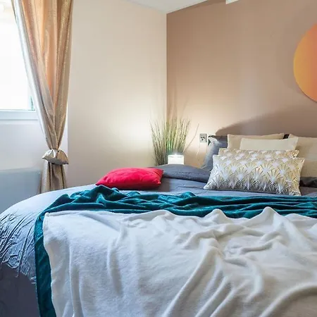 Residenza Santa Anastasia With Parking Included