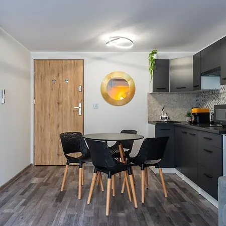 Residenza Santa Anastasia With Parking Included Apartment *